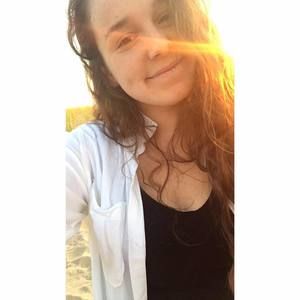 Meet your Posher, Raegan